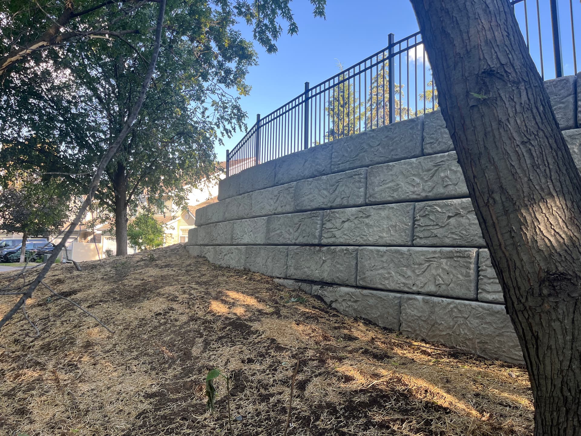 Gallery photos for Failing Retaining Wall Replaced with Recon Big Block in Woodbury: Image #2