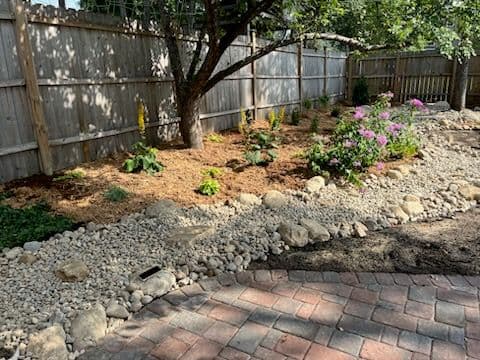 Gallery photos for Stunning Landscape and Patio Transformation: Image #2