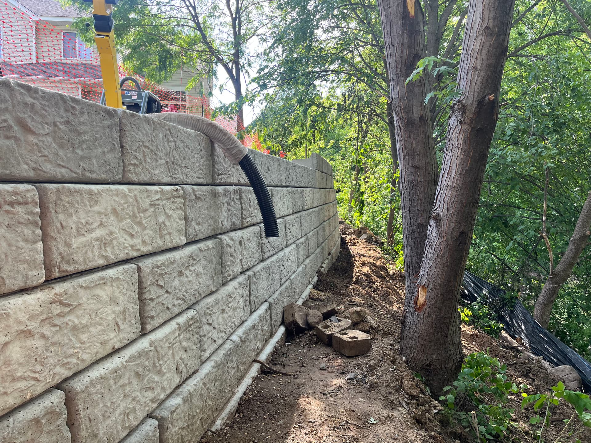 Gallery photos for Recon Big Block Retaining Wall Taking Shape in Woodbury: Image #1