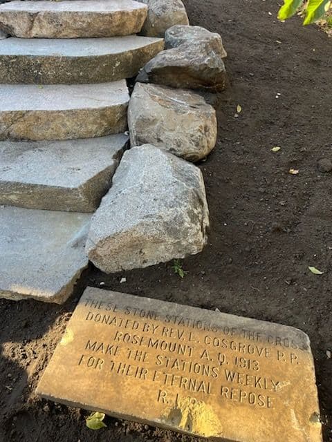 Gallery photos for Boulder Walls and Steps Create Stunning Yard in St. Paul: Image #1